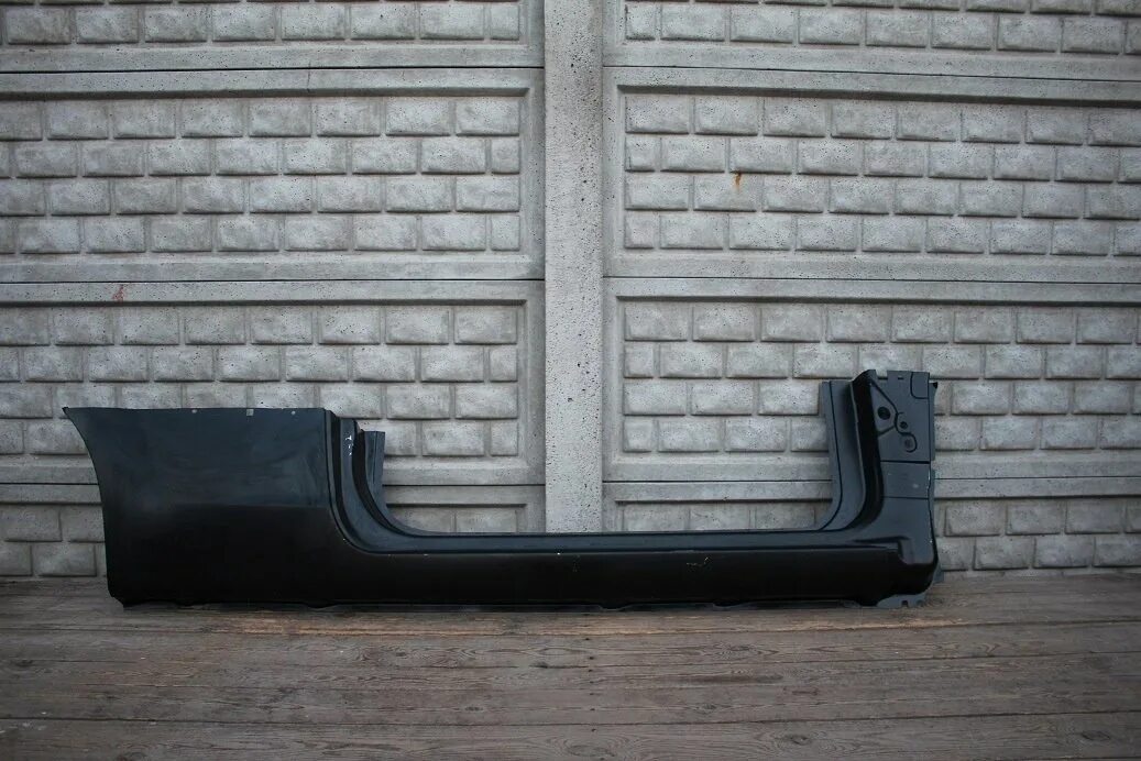 Пороги klokkerholm ford focus 2. Пороги форд фокус 2. Заглушка порога форд фокус 3. 5m5110154ab. Накладка порога st ford focus 2.