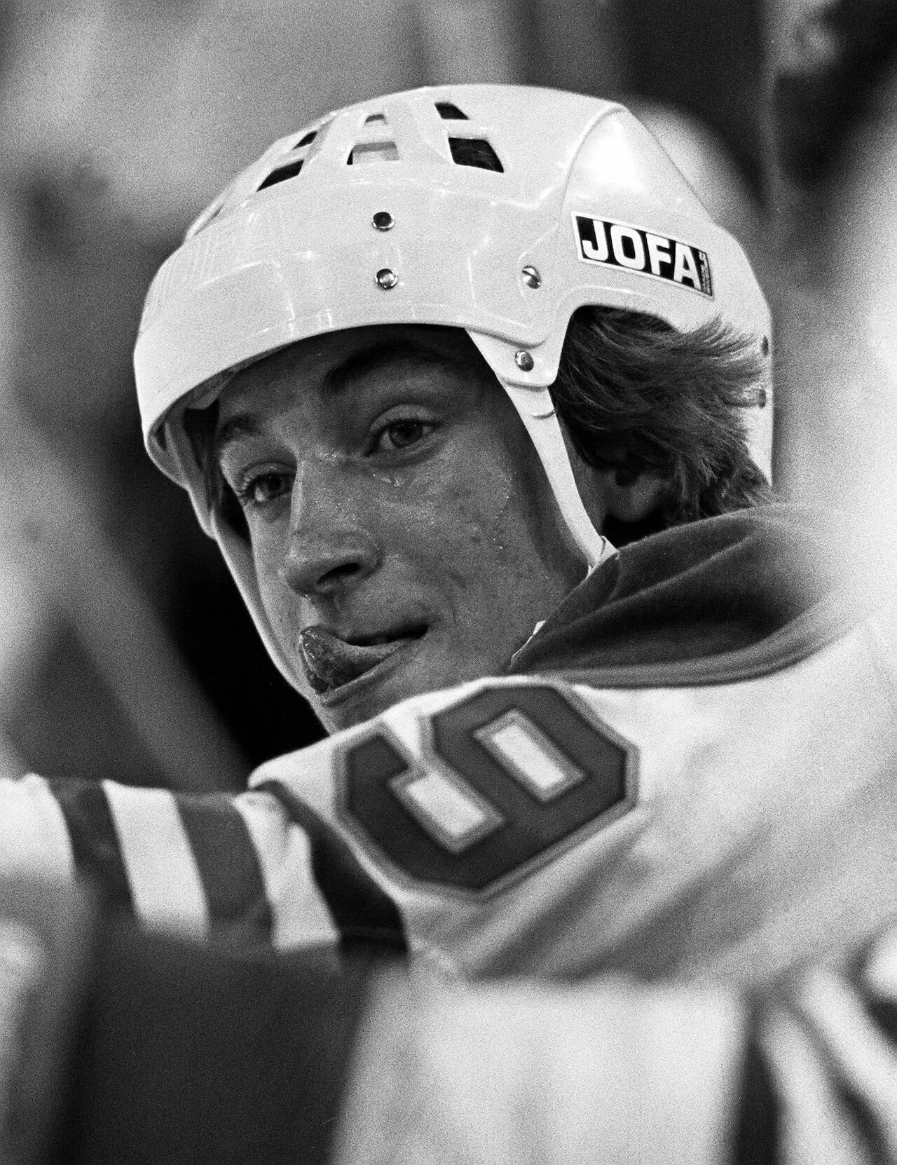 Wayne gretzky. Уэйн Гретцки. Уэйн Гретцки 1980. Уэйн Гретцки фото. Уэйн Гретцки шлем.