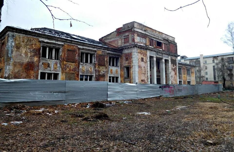 Баня ул флёрова. Баня на флёрова Балашиха. Балашихинская баня заброшенная флёрова. Заброшенная баня в Балашихе. Балашиха рушит