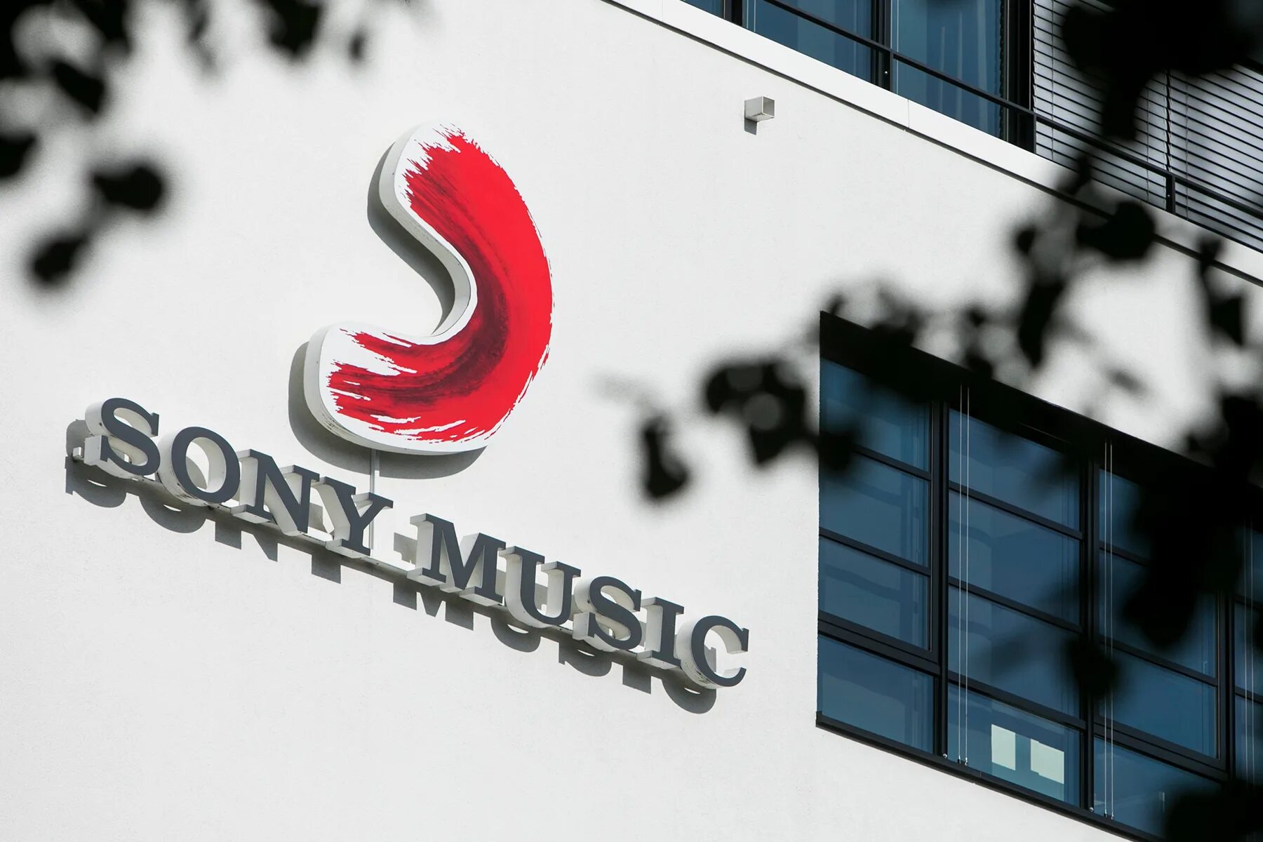 S one music. Sony Music. Sony Music Entertainment. Sony records. Sony Music Russia.