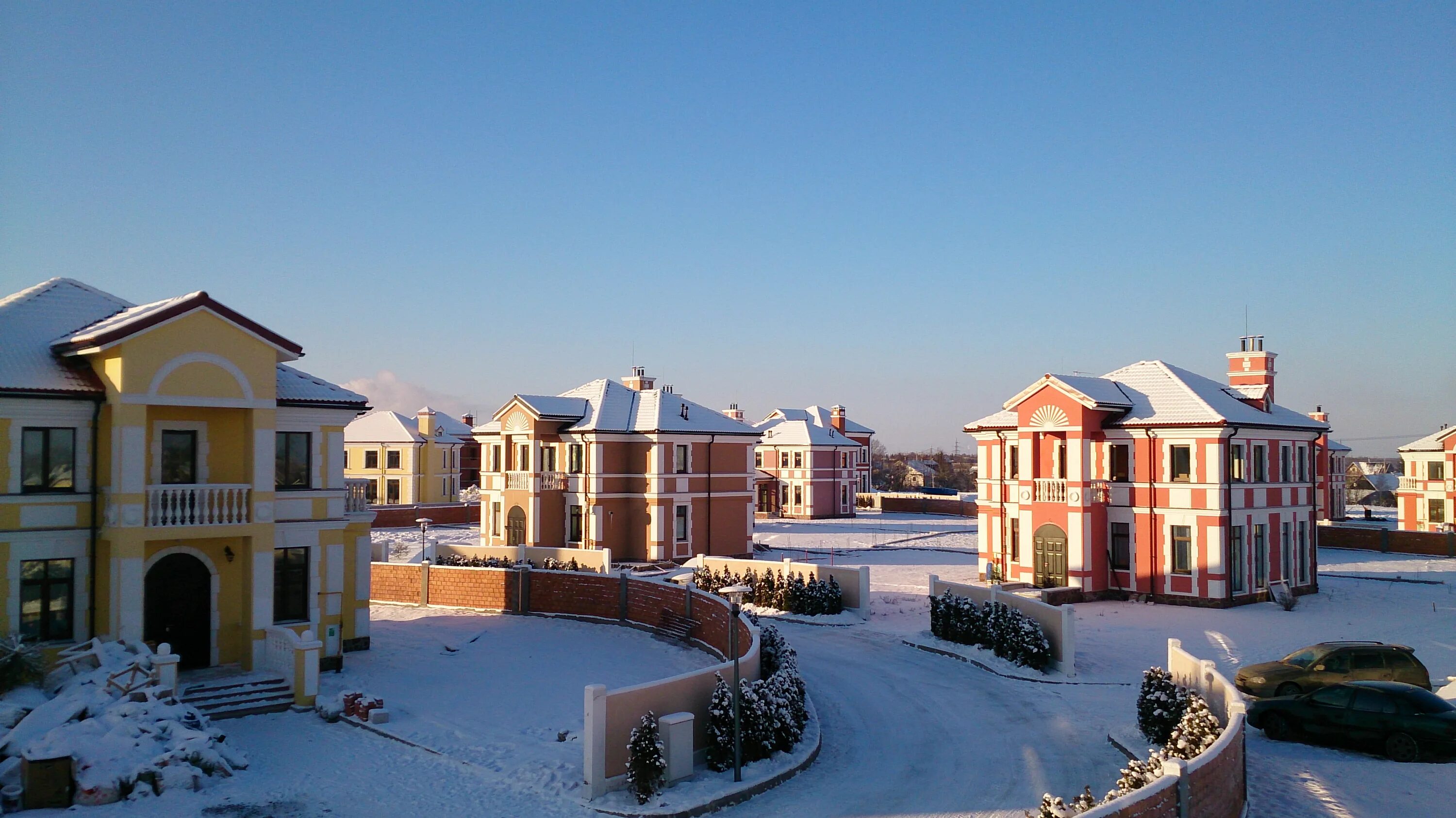 Дворцовые предместья низино. Дворцовые предместья. Особняк в довиле франция. Дворцовые предместья низино. Дворец ажуда.