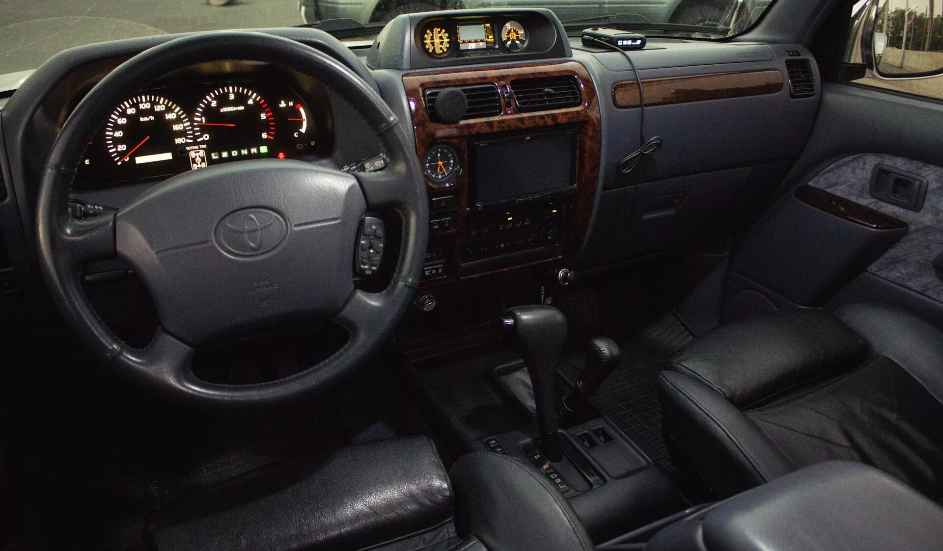 2. Переделываем салон (МКПП) - Toyota Land Cruiser 100, 4,2 л, 2006 года тюнинг 