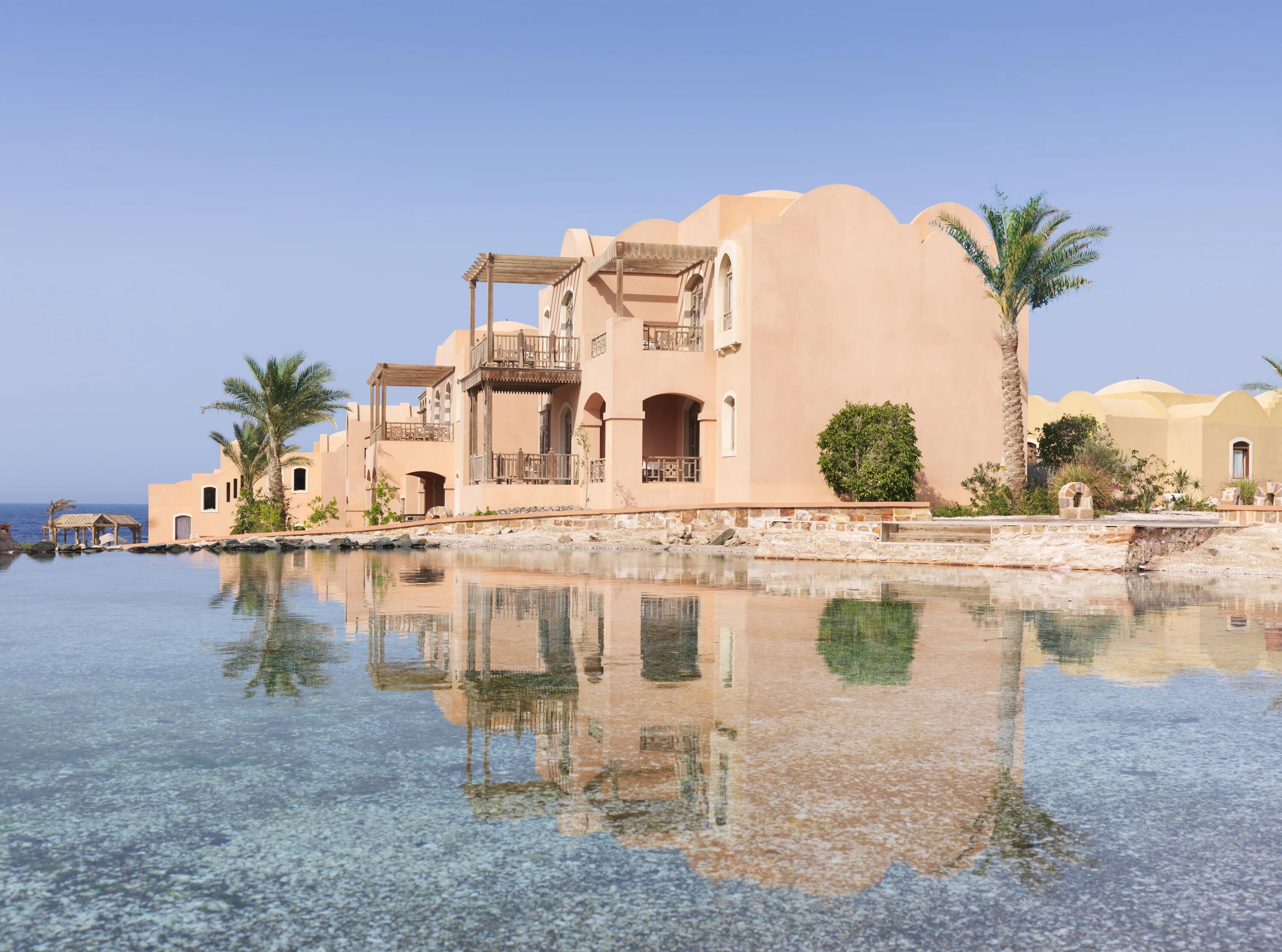 Fayrouz resort пляж. Хургада отель мовенпик резорт. Sheraton miramar resort 5*. Эль гуна мовенпик отель. Эль 5.