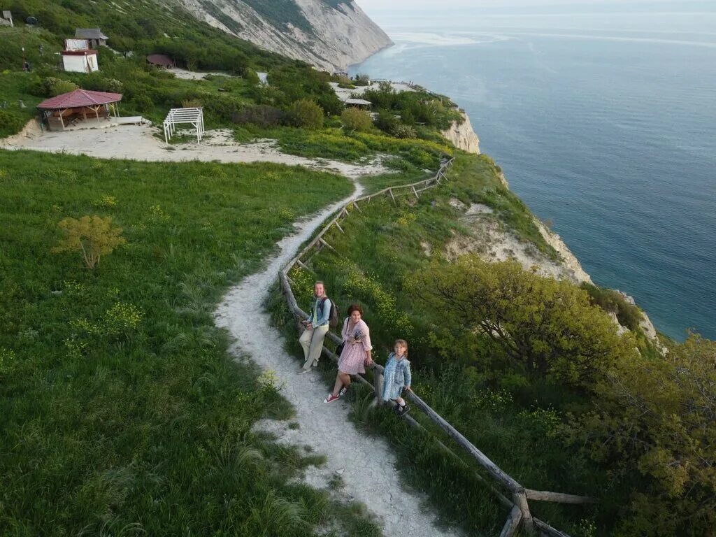Супсех рай. Кемпинг рай анапа. су псех кемпинг рай. рай супсех. кемпинг рай анапа 400 ступенек.