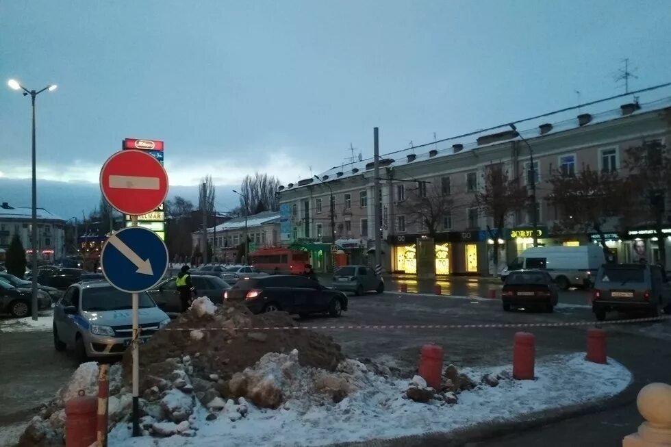 Ул центральная энгельс. Энгельс Центральная улица. Перекрыли Энгельса. Энгельс Центральная ул. Энгельс центр города границы.