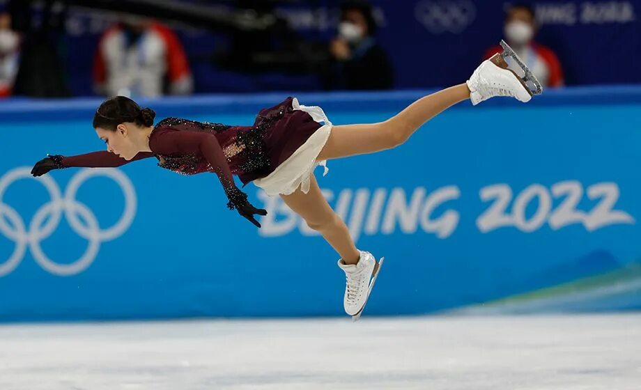 Камила валиева кубок первого канала 2022. Камила валиева пп. Фигуристы на пресс конференции. Фигурное катание произвольное. Фигурное катание произвольное.