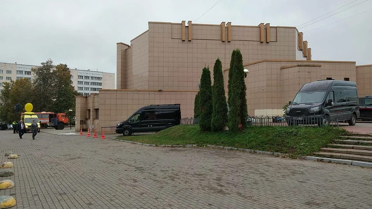 Молодежный центр истра. Молодежный центр мир.