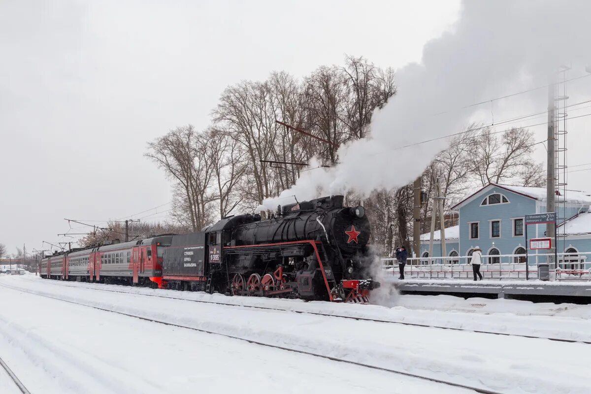 экскурсионные ретро поезда ржд. нижегородская пригородные поезда. экскурсионный поезд нижний. станция нижегородская электрички. гжд нижний новгород.