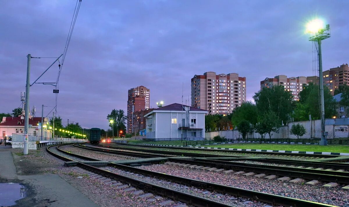 Железнодорожный московской россия. Станция Балашиха. Ж/Д станция Балашиха. Город Железнодорожный вокзал Балашиха. Железнодорожный (Балашиха) железная дорога.