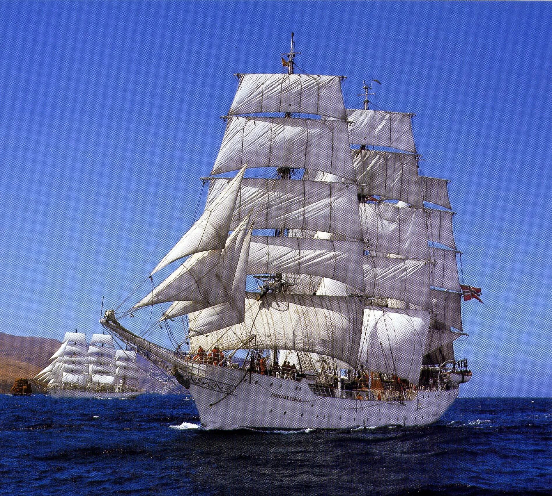 Какой самый известный корабль. Парусный корабль Крузенштерн. Барк "Крузенштерн". Парусник Адмирал Крузенштерн.