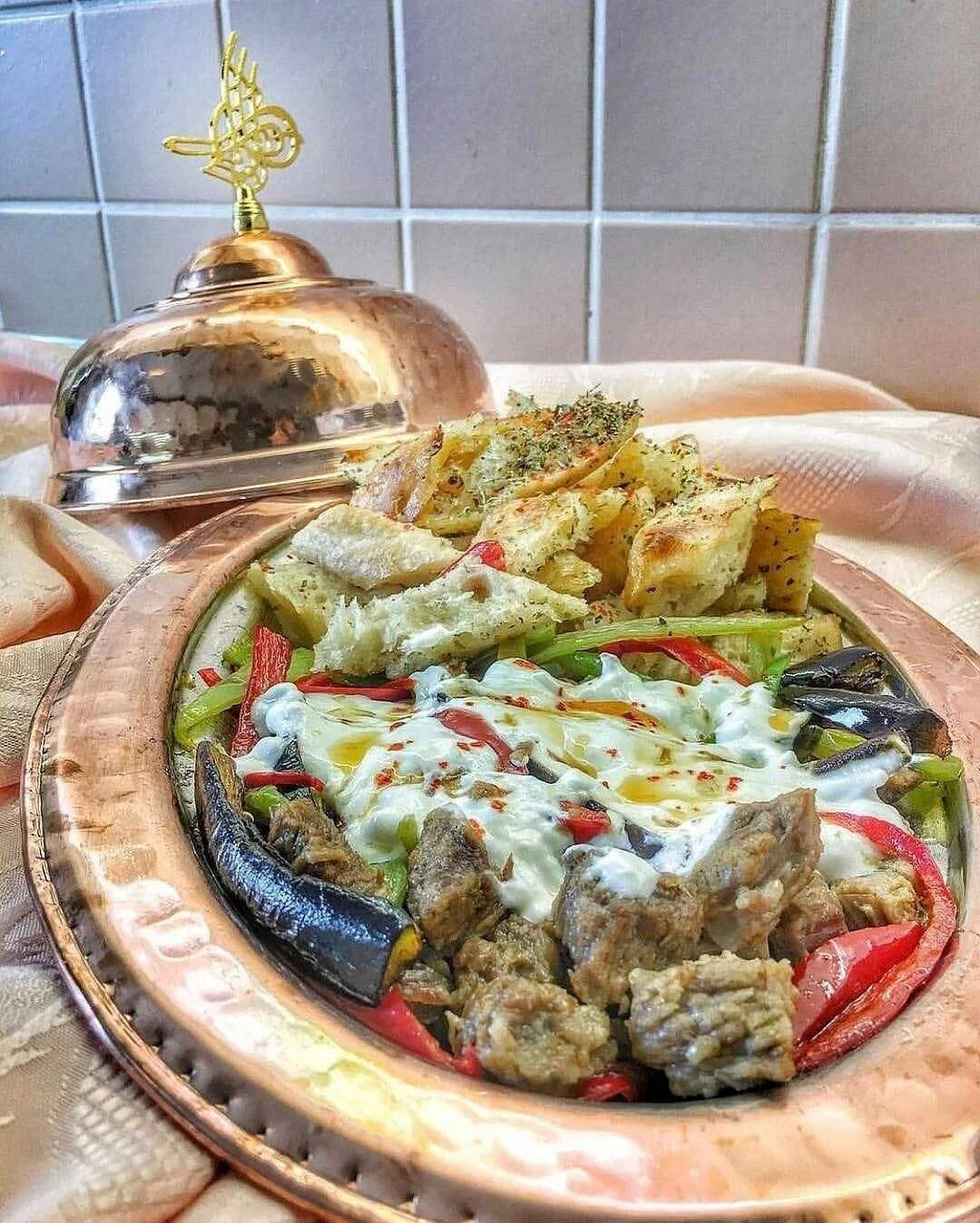Османская кухня. Мезе турция. Турецкая кухня. Турецкая кухня. Турецкие национальные блюда.