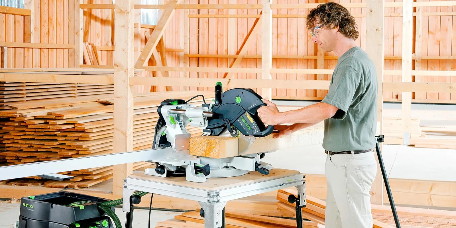 Работа торцовочной пилой. Festool KAPEX KS 60. Торцовочная пила Фестул. Лазер Festool KAPEX ks120. Станок по дереву Festool.