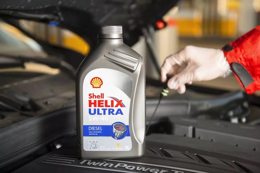 Заменить масло шелл. Shell Helix Diesel Ultra 5w-40. Shell Helix Ultra Diesel. Shell Helix Geely Synthetic engine Oil. Масло Shell реклама.