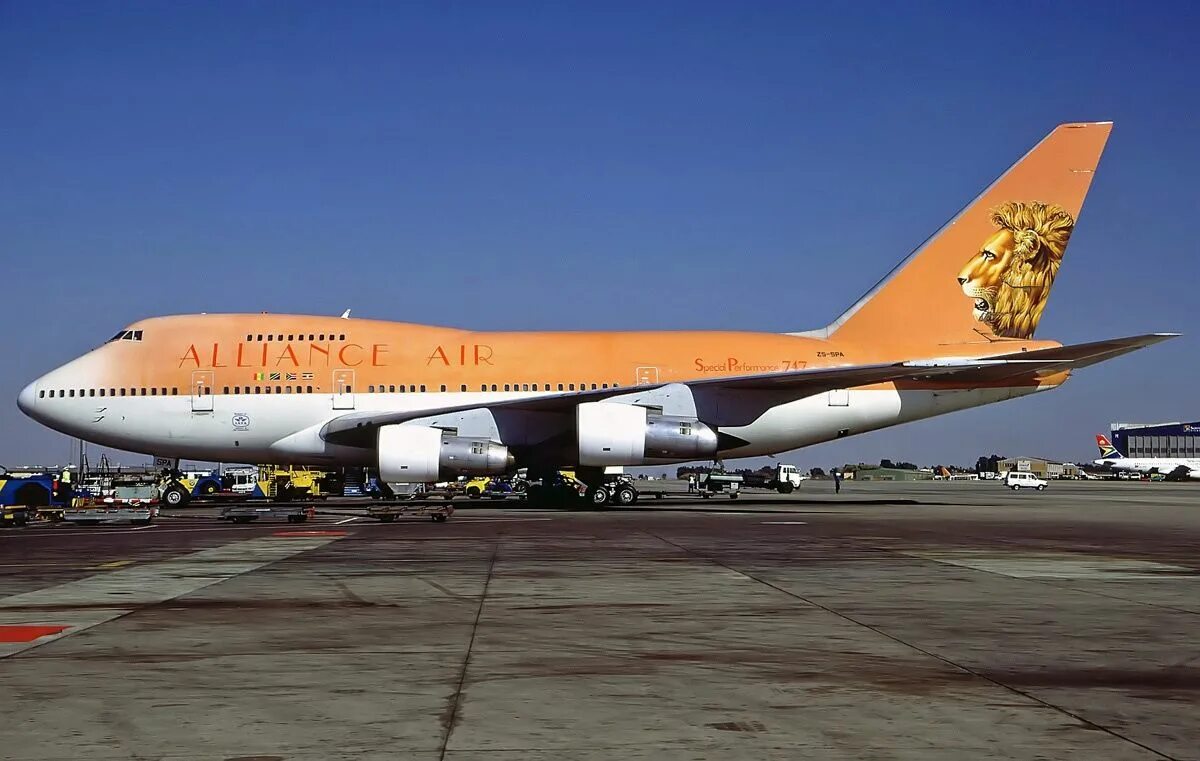 Jumbo jet. Боинг 747 SP. Boeing 747sp. Самолет джамбо 747. Самолет Боинг 747 SP.