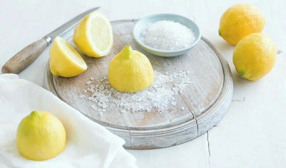 Лимон с солью от простуды. Лимон с солью. Лимонная соль. Соленые лимоны. Соленые лимоны.