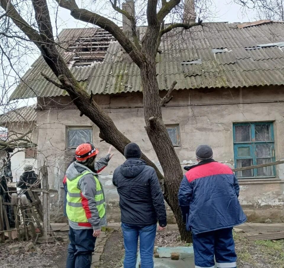 Жители Мариуполя. Мариуполь сейчас. Мариуполь 2023 дом. Волонтеры в мариуполе