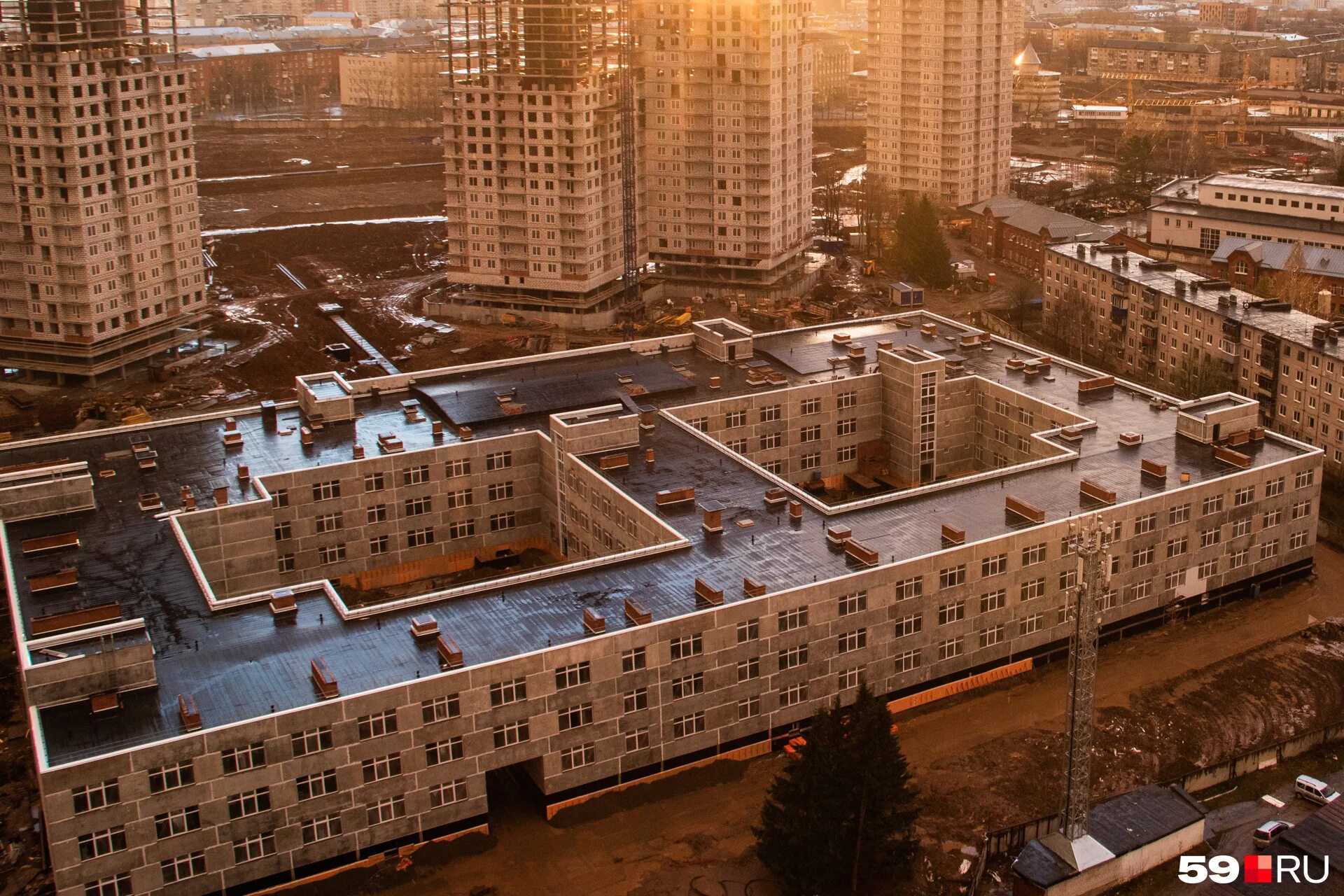 Сайт школа точка пермь. Школа точка Пермь красные казармы. Школа точка Пермь Татищева. Пермь красные казармы Арсенал. Школа точка Татищева 7.