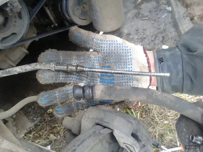 Течь гидравлики. Рабочее сцепление соренто 2. Топливный шланг birth 51934. Течь гидравлики. Гидравлические шланги на манипулятор.
