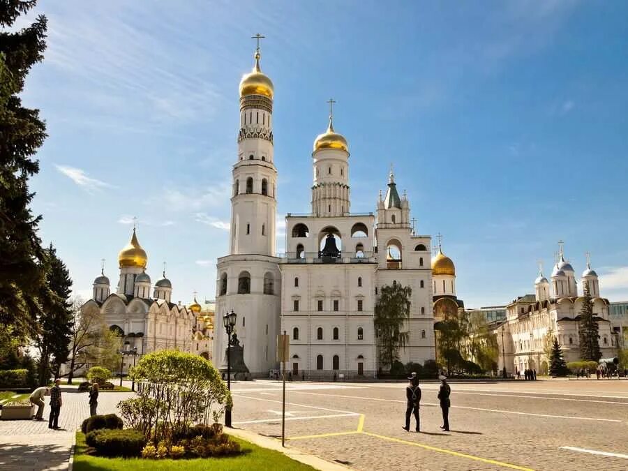 В каком городе была ивановская площадь