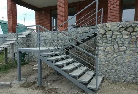 Бетонно металлических