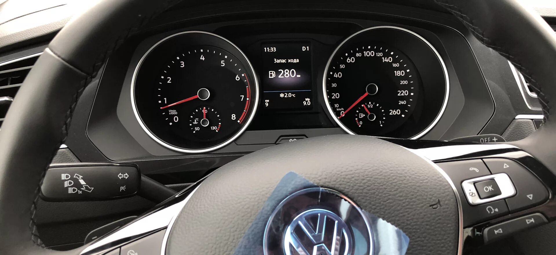 Tiguan 2021 приборная панель. Часы тигуан. Часы volkswagen motorsport. Приборная панель volkswagen tiguan 2009. Volkswagen tiguan 2008 1.