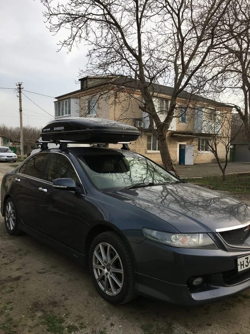 Багажник на крышу honda. Багажник на крышу Хонда Аккорд 7. Багажник на крышу Хонда Аккорд 8. Рейлинги на Honda Accord 8. Honda Accord 7 рейлинги.