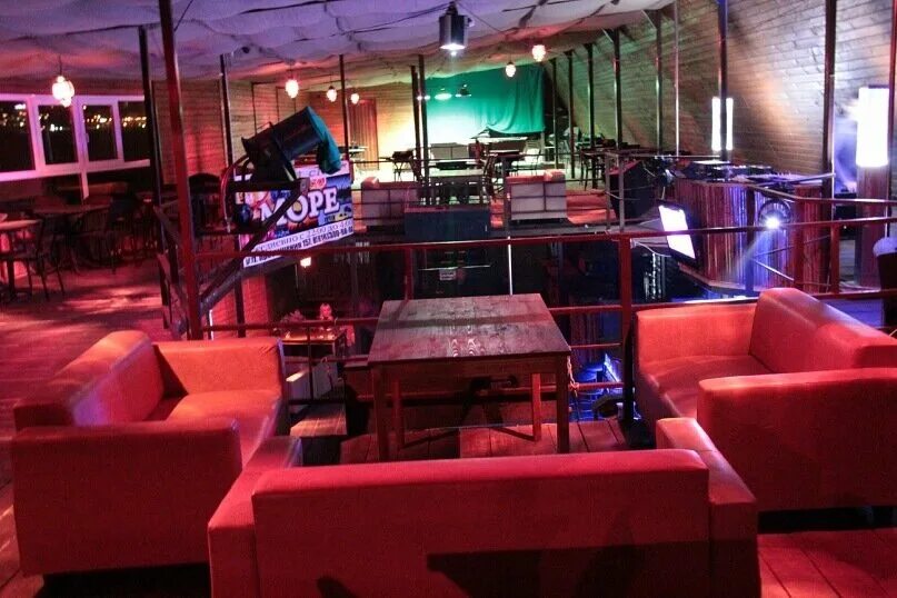 More club
