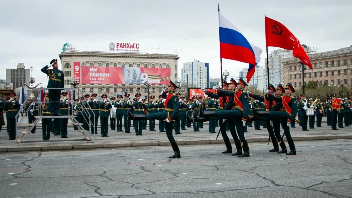 Парад в хабаровске. Парад в Хабаровске 2023. Парад Хабаровск 2021. Парад Победы в Хабаровске 2018. Парад Победы Хабаровск 2019.