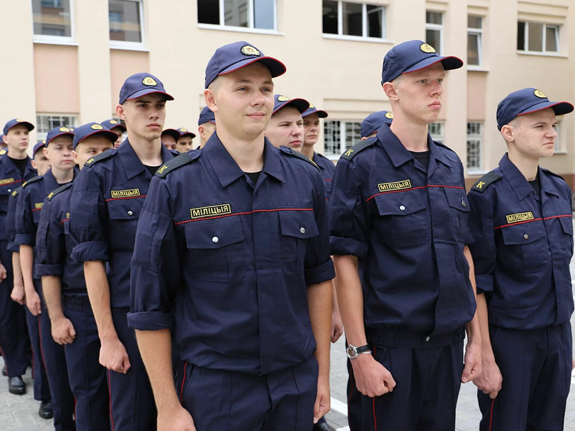 Академия милиции. Курсанты МВД. Академия милиции в Херсоне. Кулакевич в системе МВД Беларуси. Академия мвд беларуси сайт