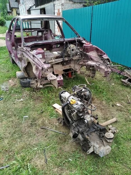 В разборе ваз 2110 есть много запчастей Черный рынок Балаково Барахолка Объявлен