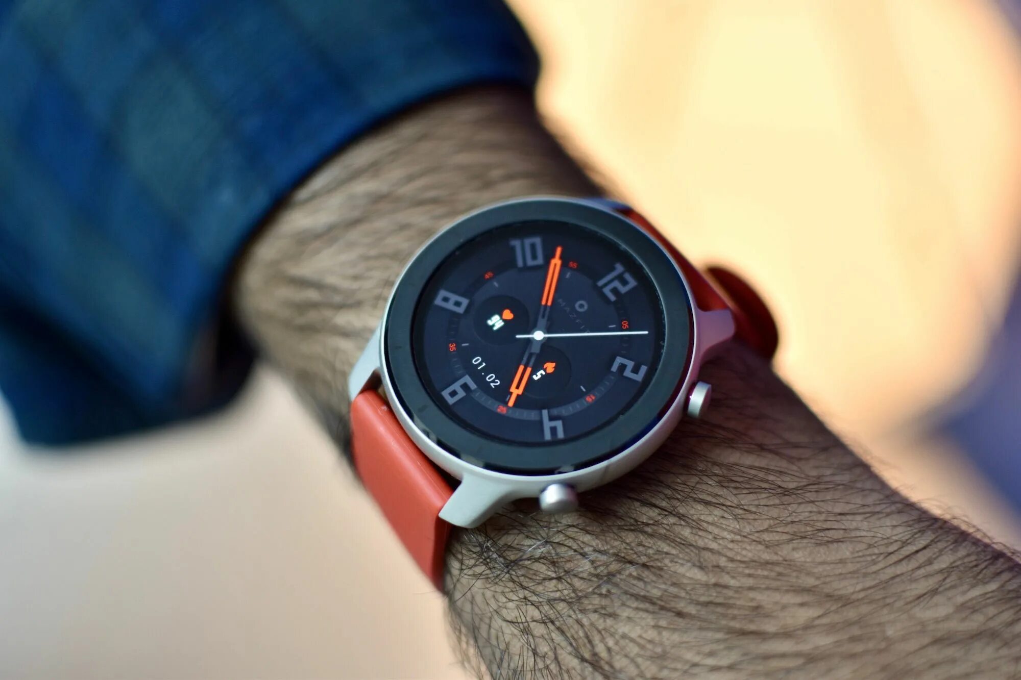 Лучшие часы amazfit. Amazfit GTR 2e. Amazfit GTR 42mm. Amazfit GTR 2e watchfaces. SMARTWATCH Xiaomi Amazfit GTR 42mm [Red].