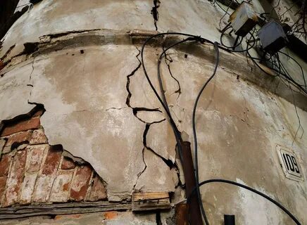 Какой дом в астрахани рухнул