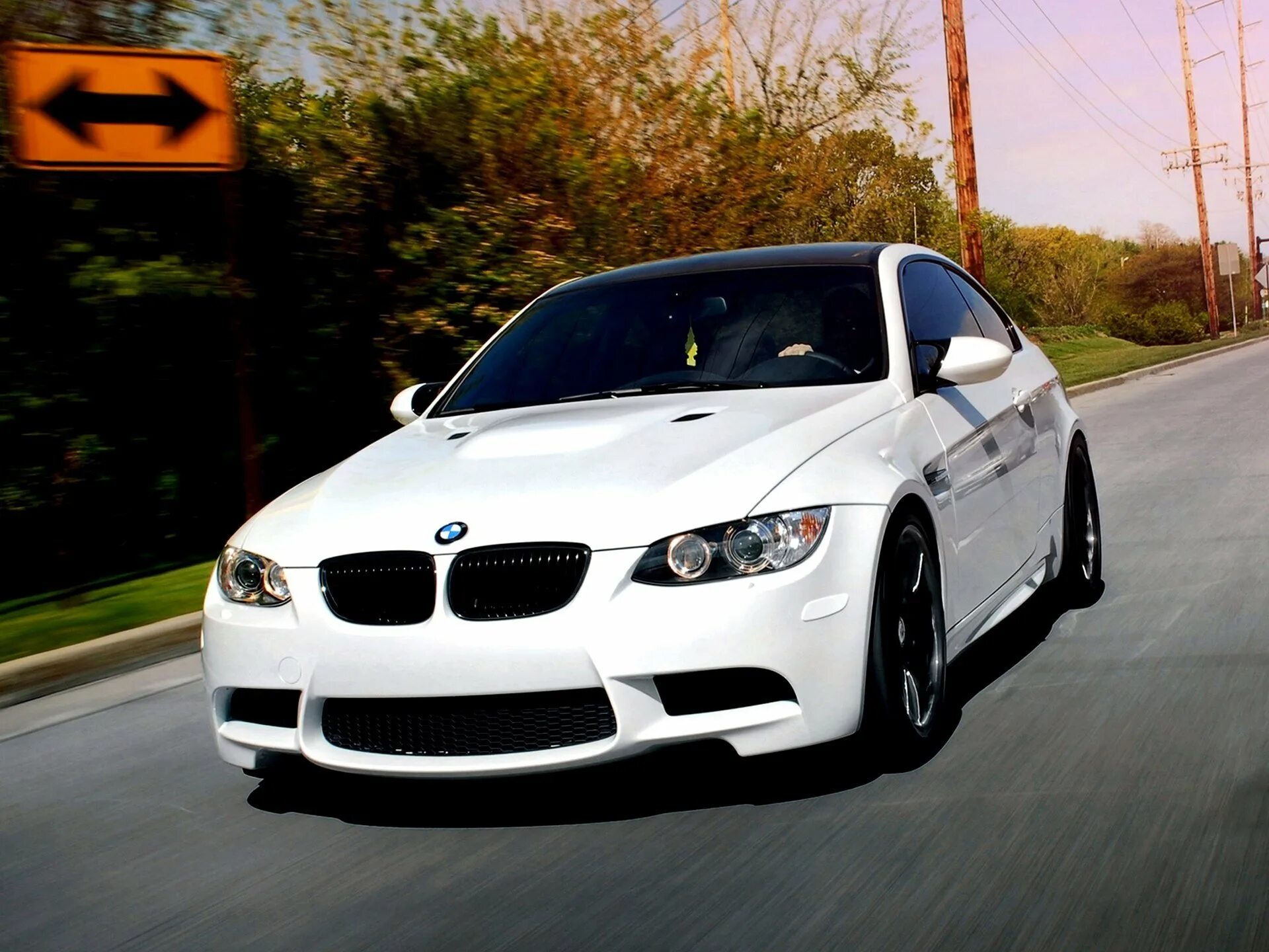 Белый цвет машины фото. BMW m3 e92 White. BMW m3 520i. BMW e92 Coupe белая. BMW m3 Coupe 2011.