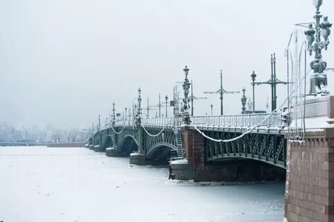 Разводят ли мосты в петербурге зимой