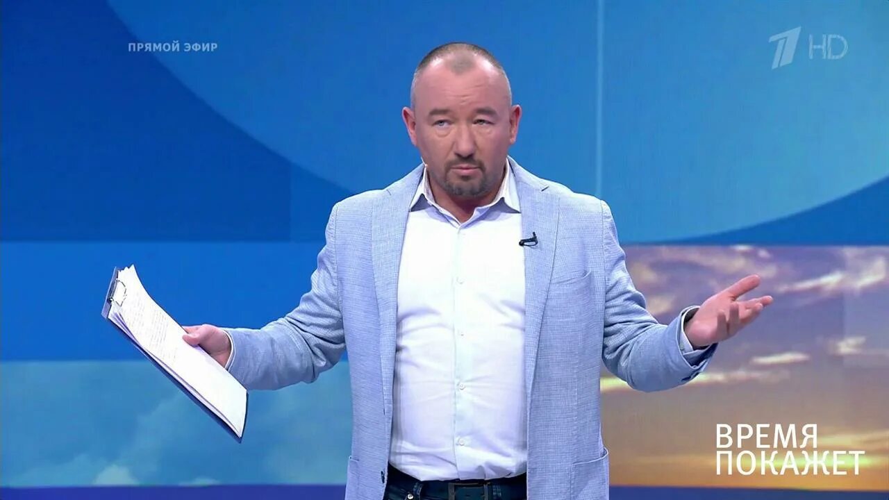 Время покажет 14.03 2025. Ведущий программы время покажет. Шоу маска 2023.