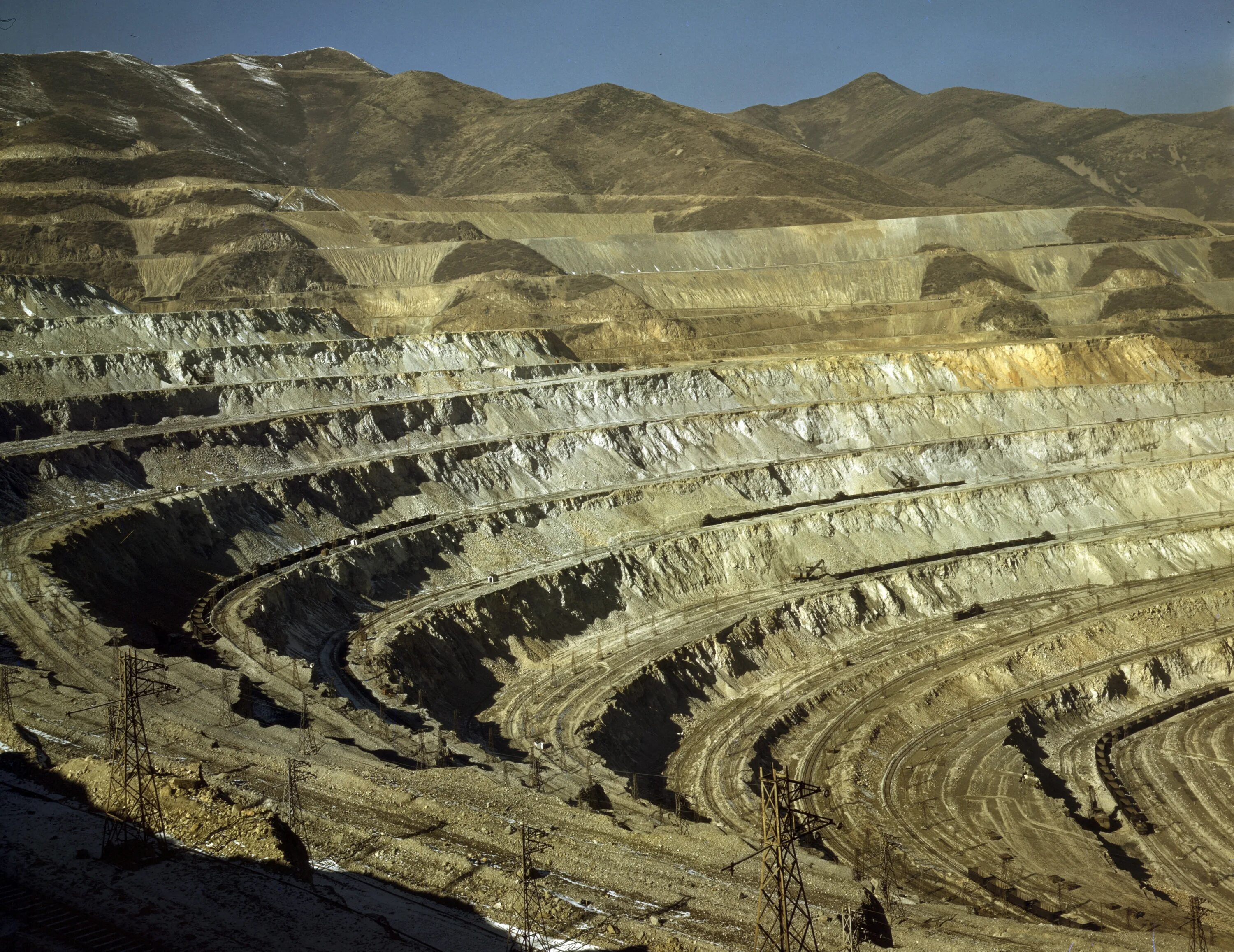 Медный рудник Бингхем. Каньон Бингхем. Карьер Kennecott Bingham Canyon mine. Бингем-каньон США. Open mining