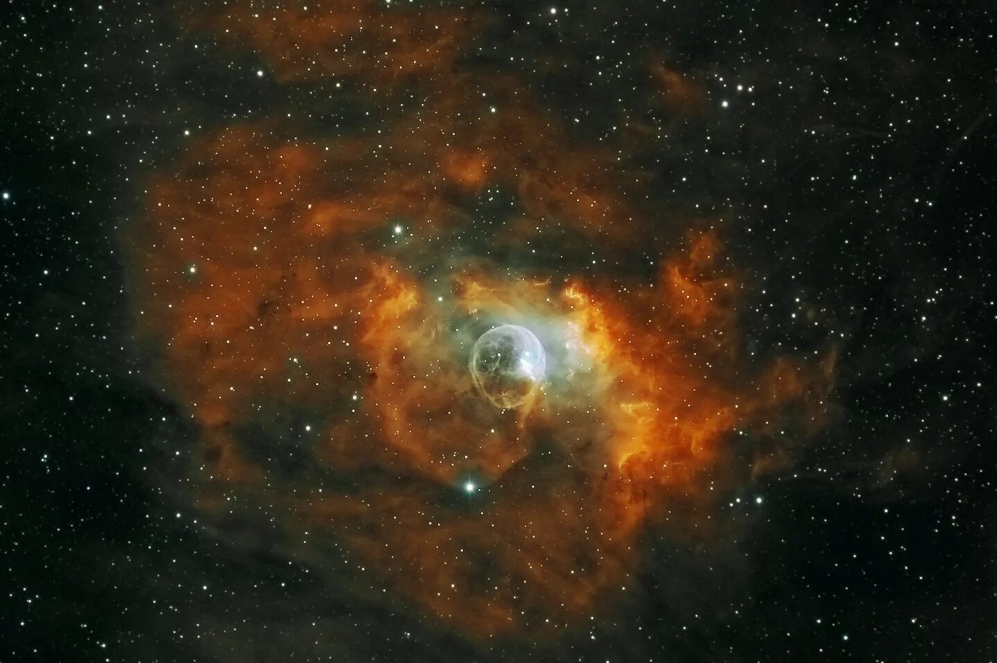 Bubble Nebula (NGC 7635). Межзвездные туманности. Межзвездная среда. Газопылевые туманности.