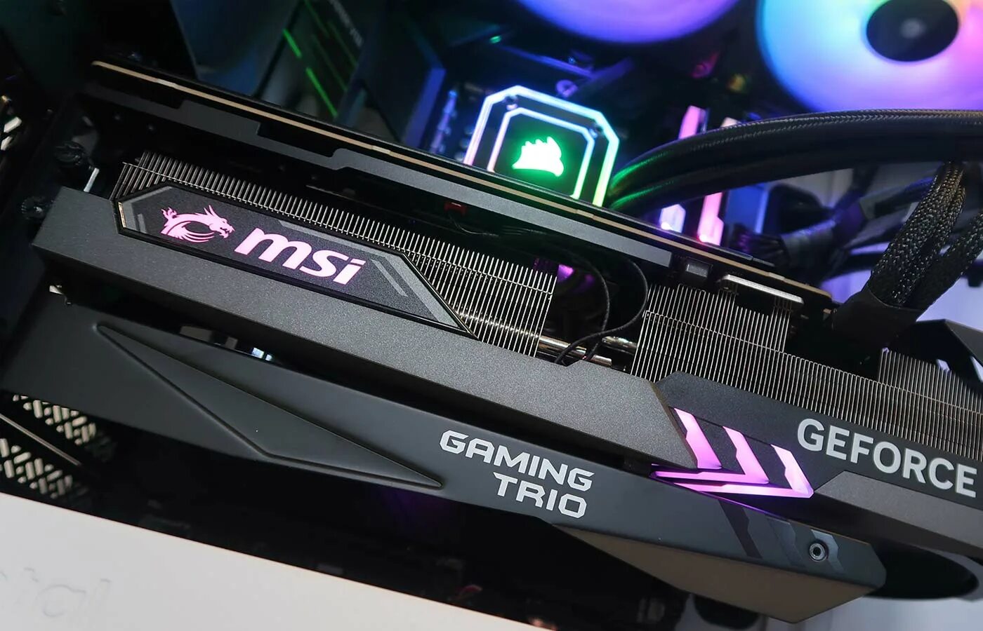 Msi 4080 gaming trio. RTX 4090 MSI. RTX 4090 Gaming x Trio. RTX 4090 В корпусе. MSI 4090 Trio.