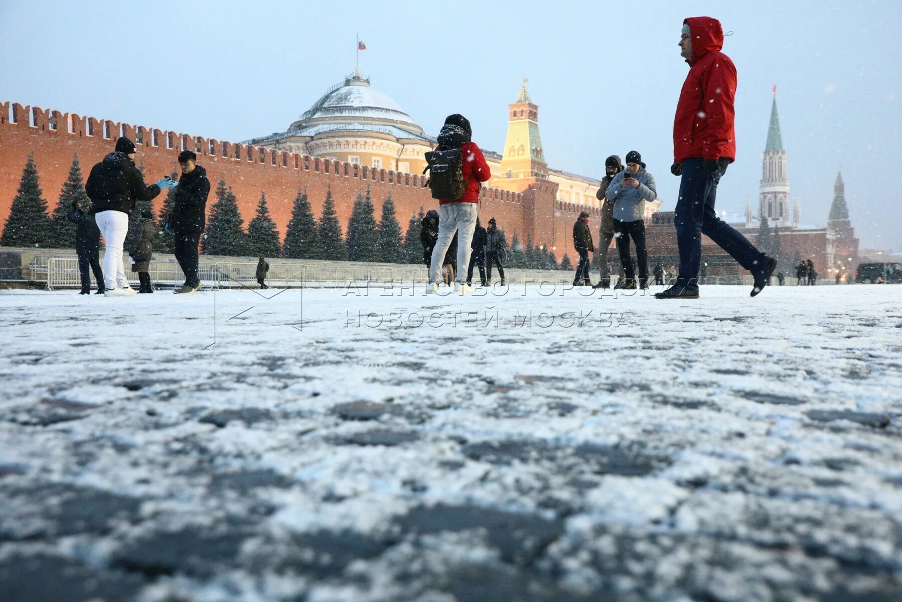 Москва 20 48. Снегопад в Москве 20 ноября. Снег в Москве ноябрь 2020. Снегопад в Москве 20 ноября 2021. Снегопад в Москве 20 года.