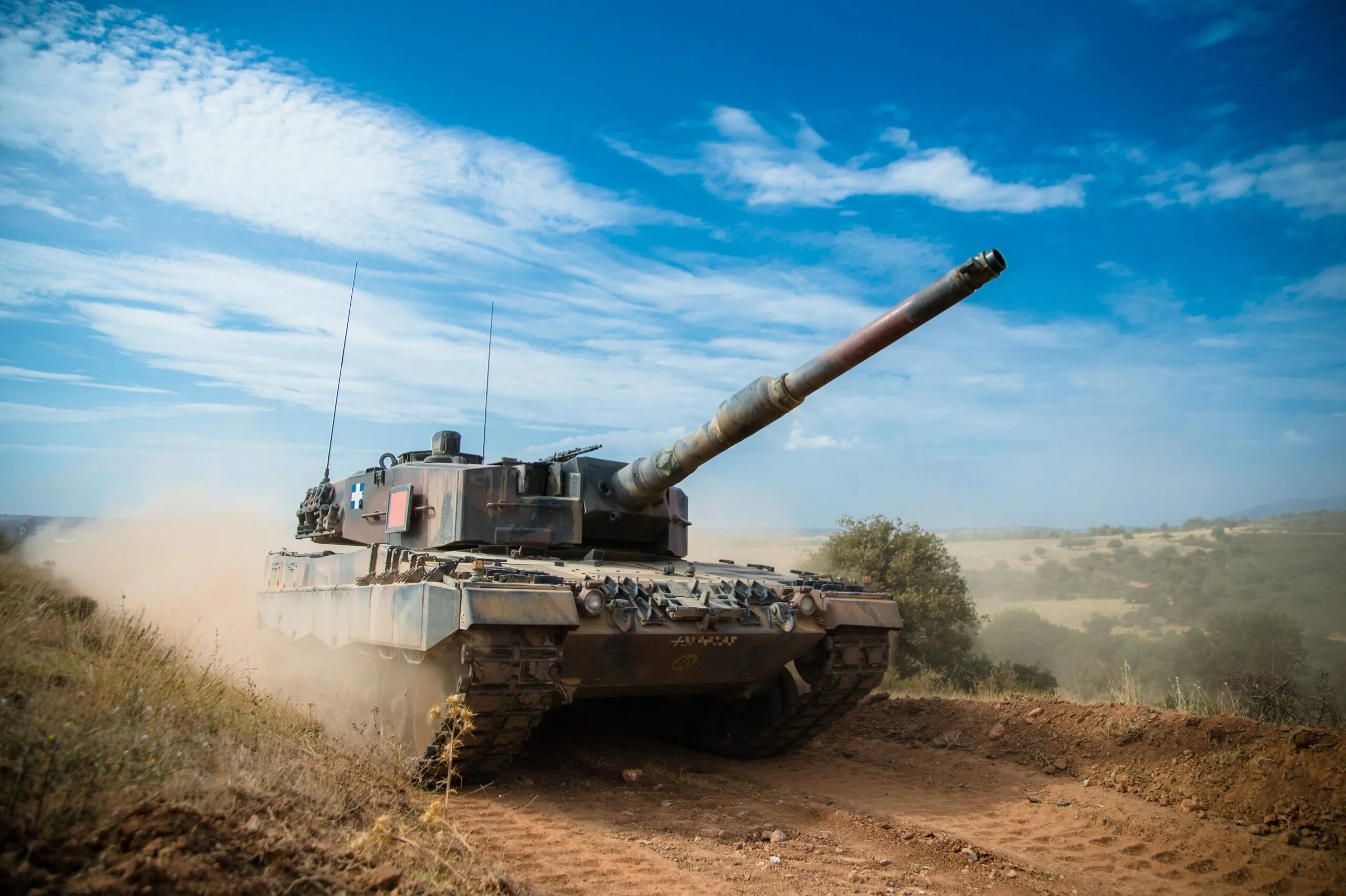 Леопард 2к. Mbt leopard 2a4. танк леопард 2а7. леопард 2 греция. leopard 2а4hel греция.