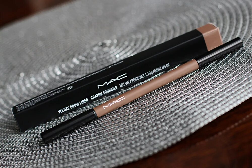 Mac Veluxe Brow Liner. Mac карандаш для бровей Veluxe Brow Liner Omega. Mac Veluxe Brow Liner Fling. Mac карандаш для бровей accentuated.