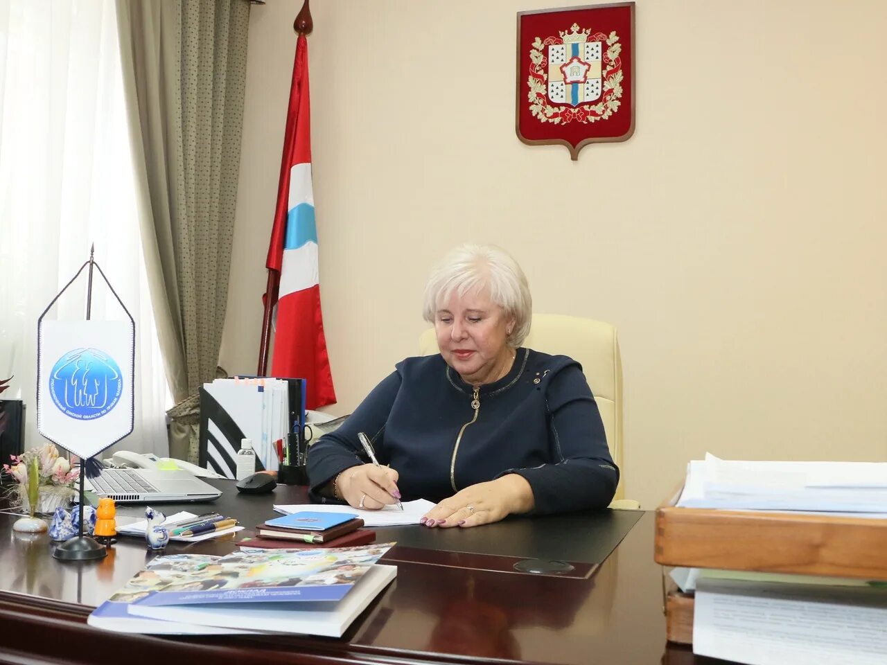 Главный уполномоченный по правам человека в Омской области. Аппарат уполномоченного по правам человека в ЛНР. Уполномоченный по правам человека в Калужской области. Уполномоченный по правам ребенка в Омской области. Пенсионный омский район телефон