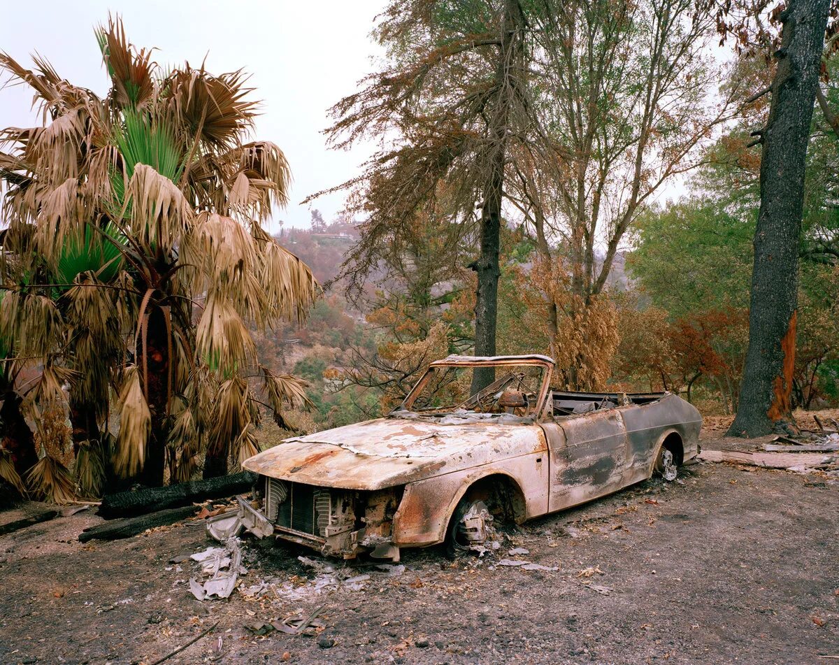 Ваз 2101 автохлам. Заброшенные авто. Заброшенные машины. Старые машины брошенные. Киданы машинки.