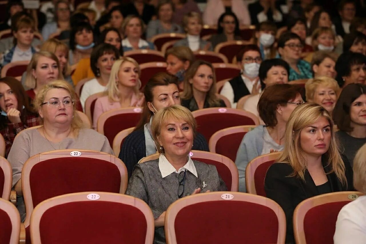 Женский семинар. Конференция для бухгалтеров. Форум женщин. Женский форум.