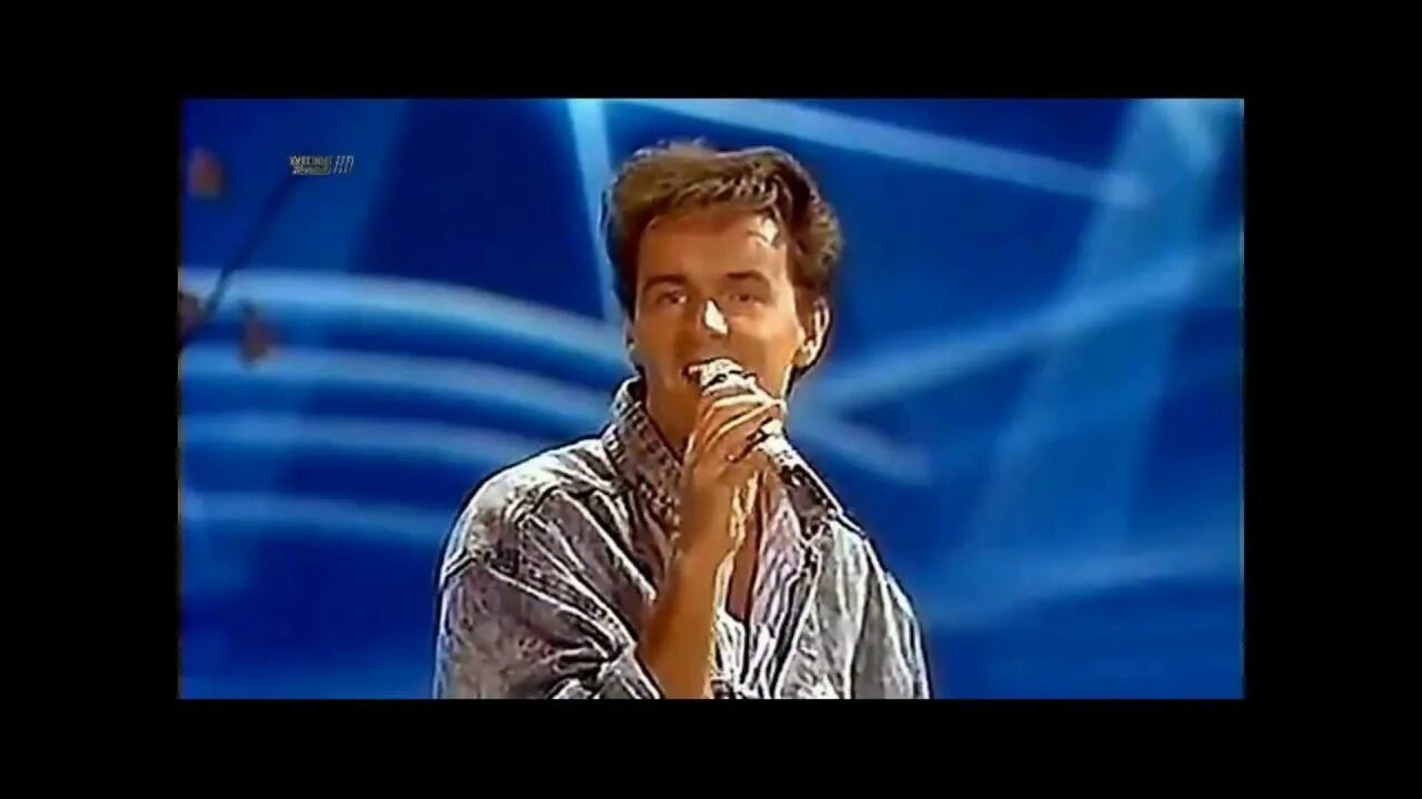 Joy fuller. Джой певец 80. joy вокалист. joi 80е. touch by touch клип.