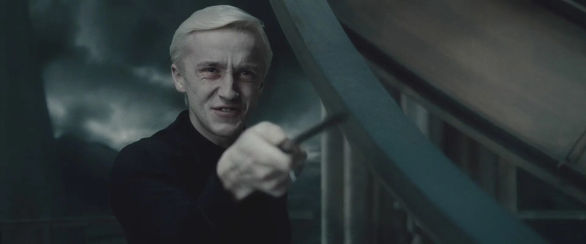 черная метка драко малфоя. чехол слизерин драко малфой. драко малфой принц полукровка. джейсон айзекс люциус малфой. драко малфой пожиратель.