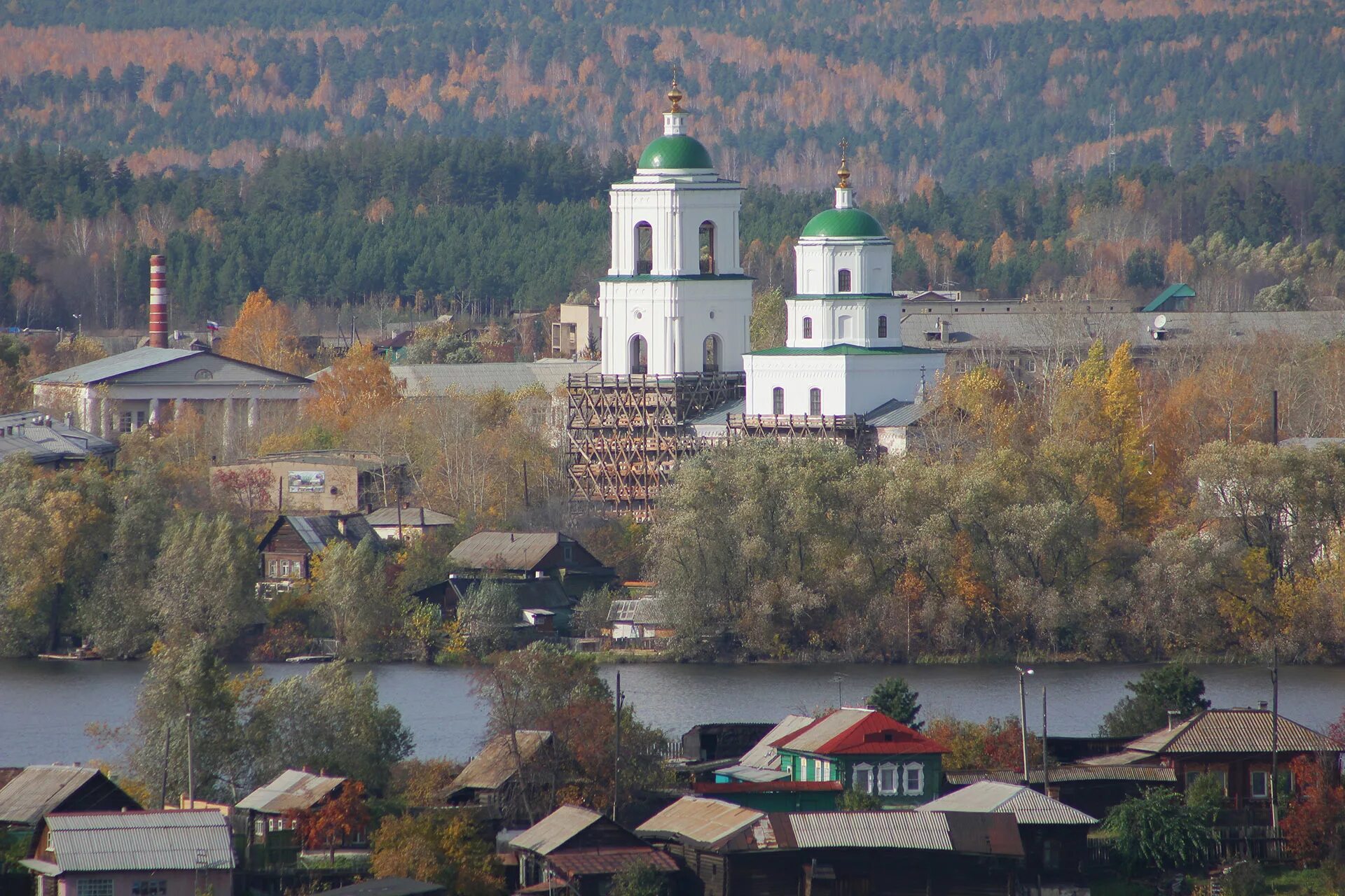 Город кыштым челябинской области горы. Город кыштым челябинской области. Кыштым площадь города. Кыштым уральская венеция. Кыштым сколько городов.