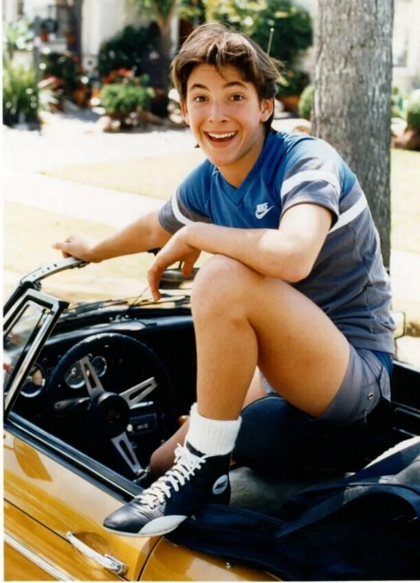 S very short in the. Мохаммед хадид. S very short in the. Мальчики в шортиках и гольфах. Мальчик в коротких шортах и гольфах.