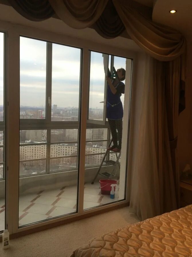 Пластиковое окно с одной открывающейся створкой. Остекление балкона п3м пвх. Стеклопакет 3 метра. Стеклопакет на лоджию 3 метра. Стеклопакет 3 метра.