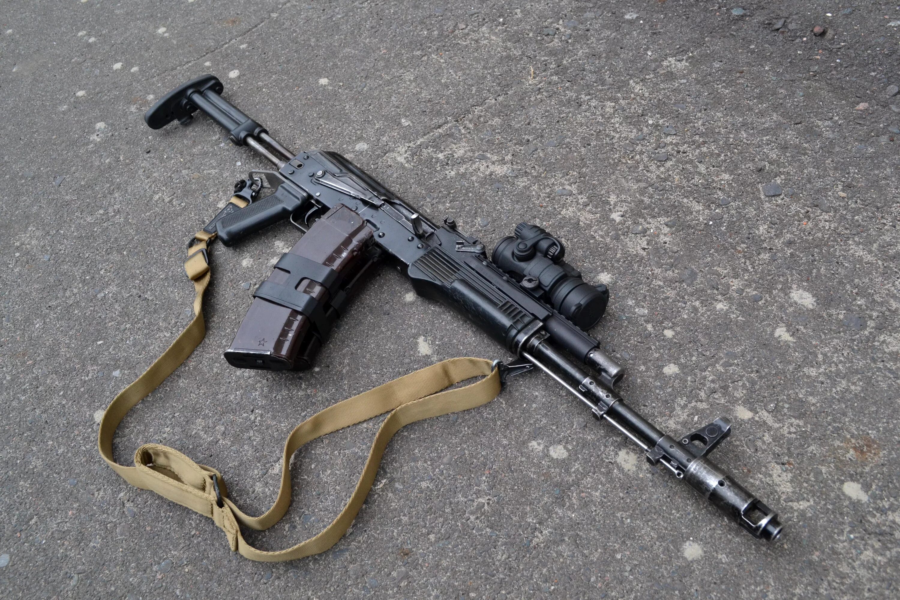 Коллиматор для AK-103. АК 74м с прицелом. Коллиматорный прицел на АК 74м. АК 105 С псо1.